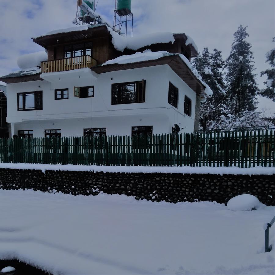 Hotel Gulmarg House Zewnętrze zdjęcie